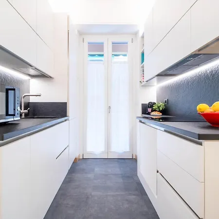 Agata By Portofinohomes With Private Garage